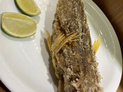 【家に近くにある日本料理屋でちょいと一杯】

レモンを掛けるだけで、十分！