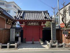 街道から少し外れたところにある勝専寺。
ここには閻魔様がいるそうで、1月と7月に見ることができるそうです。