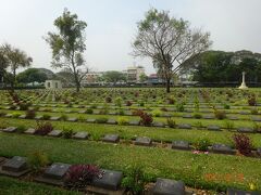 タイメン鉄道建設工事で命を落とした連合軍兵士の墓地