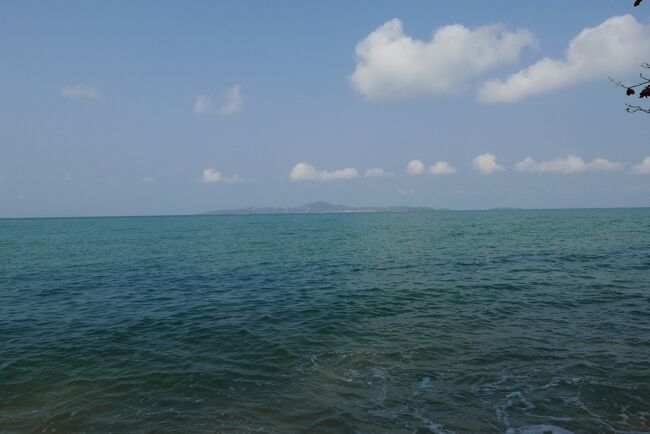 正面にラン島が薄っすら見えます。