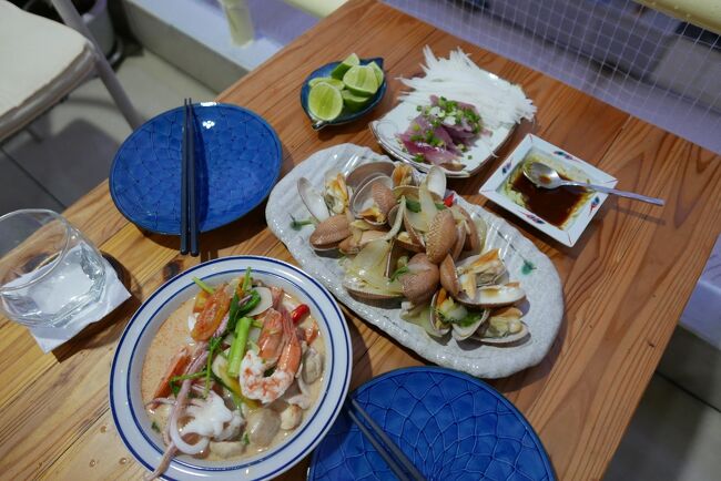 17日　夕食<br />トムヤンタレー．．．．◎<br />ホイライペッ．．．．◎<br />アジ刺身．．．．〇