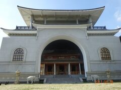 最初に向かったのは、寶覚禅寺です
日本とも関係の深いお寺で、臨済宗妙心寺派の寺院で日本の統治時代に建てられたお寺です