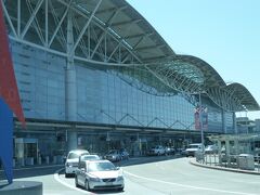 成田空港を出発し、現地時間の正午前にサンフランシスコ国際空港に到着しました。