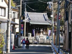 池上のこのあたりは神社仏閣多し