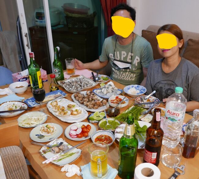 20日　　夕食<br />メーバーンの妹夫婦が来ましたので一緒に夕食です。