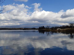 昼食後、このまま帰るのはあまりにも心残りで田貫湖にやって来ました。