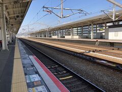 そうしているうちに新幹線出発まで5分を切りまして、慌てて新幹線ホームへ。