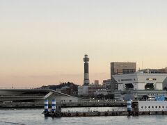 横浜・山下町『YOKOHAMA MARINE TOWER』

『横浜マリンタワー』の写真。
