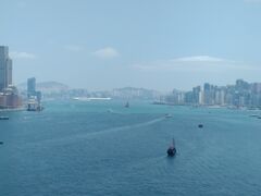 香港とシンガポールの景色を比べたくなりました。
どちらが素晴らしいと甲乙付けるわけではありませんが。