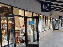 GAP (鳥栖プレミアムアウトレット店)