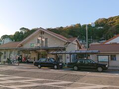 大磯駅に着きました。今回の「旧東海道を歩く旅」はここで終了です。