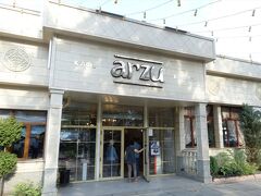 夕食のレストラン（arzu）に到着
