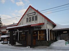 川湯温泉駅で一旦下車です。