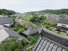 階段を上って，天守から見た風景．