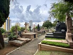 【サンパウロ　カルデアウ墓地（Cemiterio Sao Paulo Cardeal）】

...前の続き...