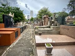 【サンパウロ　カルデアウ墓地（Cemiterio Sao Paulo Cardeal）】

以前、隣国：アルゼンチンの首都：ブエノスアイレスでもお墓に行った事があります。

ご参考：
https://4travel.jp/travelogue/10823302
