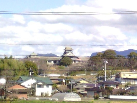 七城温泉ドーム と 七城メロンドーム 田園にたたずむ天守閣と巨大メロン 菊池 合志 熊本県 の旅行記 ブログ By Decoさん フォートラベル