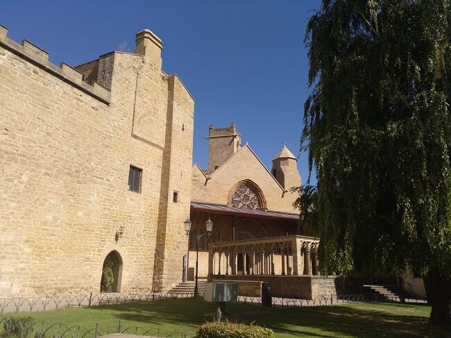 パラドールに戻ってきました。