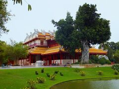 中国風建築のウィハット・チャムルン宮殿(内宮)
(Phra Thinang Wehart Chamrun)


