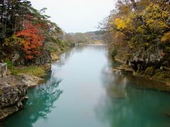 磐井川の２ｋｍにわたる渓谷で、
天然記念物にも指定されているそう