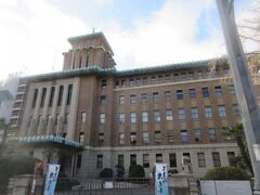 「キングの塔」の愛称で親しまれている神奈川県庁本庁舎。
