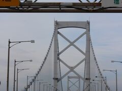 大鳴門橋
1985年に開通した、鳴門海峡の最狭部に位置する吊り橋です。