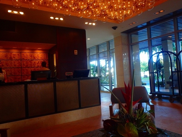 ここでビーチバッグを受け取って海へ向かいます(^^♪<br /><br />