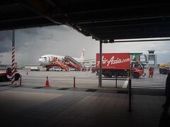 クアラルンプール国際空港LCCT到着
東南アジア独特のむあっとした熱気がいいね