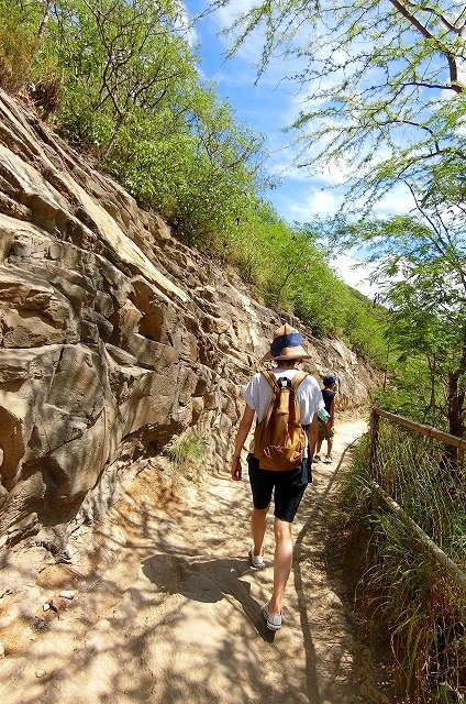 途中からは未舗装の道を登って行きます。<br /><br /> 