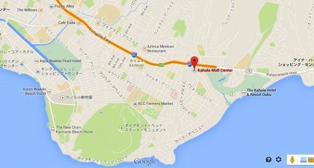 帰りは丁度来たタクシーに乗って<br /><br />高級住宅地街にあるカハラモールへ。。。