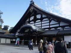 お次は、東福寺本坊庭園、方丈へ