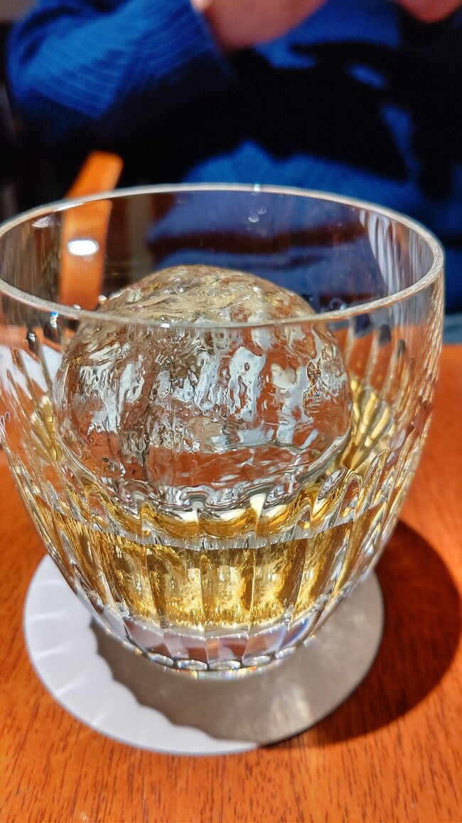 その後ホテルに戻ってbarで1杯