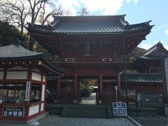 いろは坂の手前は滞っていましたが、いろは坂に入ると流れが円滑になり、写真を撮る暇もなく奥日光へ。
ここは中禅寺湖の名前の元となった中禅寺。