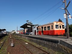 乗ってきた列車は上総牛久駅止まりでしたので、ここで次の列車が来るのを待ちます。