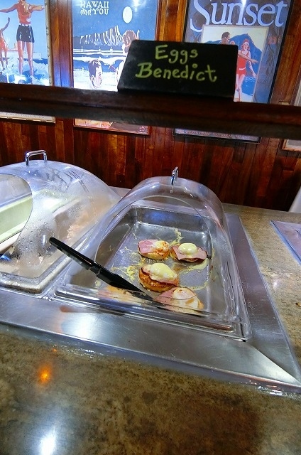 私のお目当てはコレ(^^)<br /><br />エッグ・ベネディクトです。