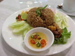 カオクルックカピ・・・空港で食べたかも
例によって深夜便で帰国しました