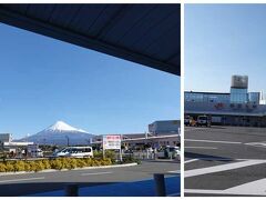 東海道新幹線新富士駅に来ました。
駅舎と駅から見えた富士山です。