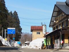 　いつもお土産を購入する「小嶋屋製菓店 」のしんこ餅を購入。(  http://www.matsunoyama-shinkomochi.com/kodawari/  )