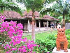 今日の観光は
　・座喜味城跡
　・黒糖工場見学
　・琉球村
　・勝連城跡
　・海中道路
　・平安座島　
　・果報バンタ
　・ぬちまーす観光製塩ファクトリー
　・伊計島
　