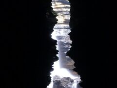 洞窟散策