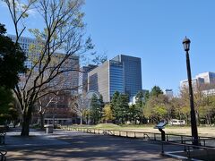 9:09
疲れちゃったから竹橋駅で諦めて、電車に乗って日比谷公園へ