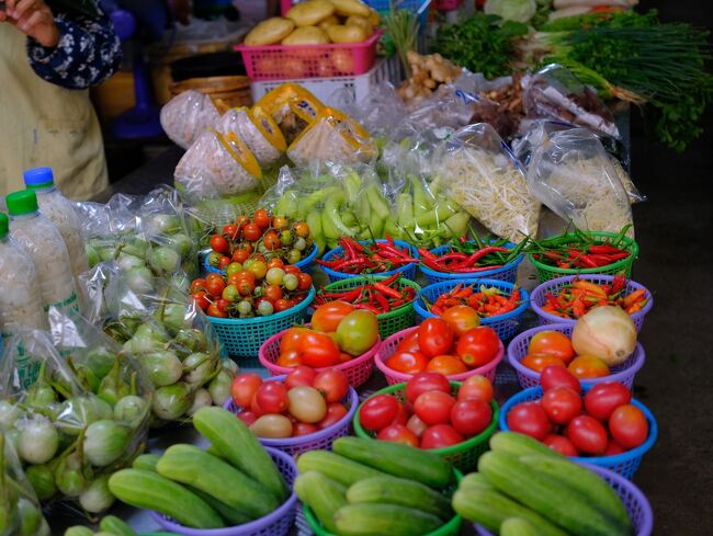 夕方5時前に市場探索
