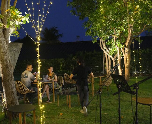 この後、持参したウイスキーとウオッカで部屋飲みです。