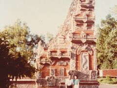 ホテルからツアーでバリ博物館（デンパサール博物館）を観光。バリ島の歴史を見ました