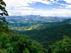 【アマンチキール植物園】

ブラジルの広大な自然を一望できる展望台はマジに絶景!!
