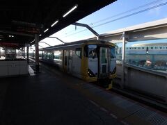 ＪＲで海浜幕張駅まで移動。そして会場となる幕張海浜公園へ。