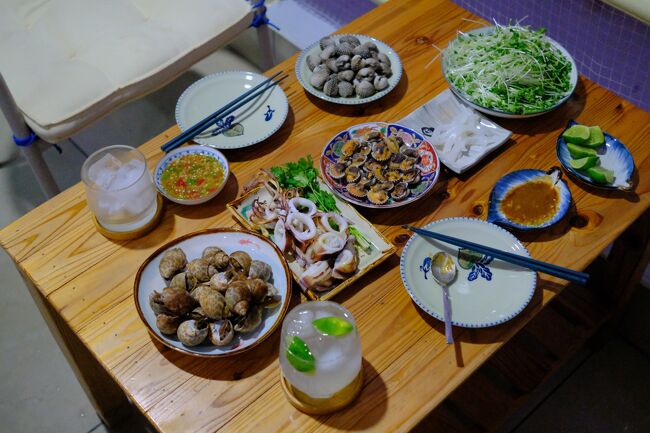 3月27日　夕食<br />ホイワーン．．．〇<br />焼きイカ．．．．◎<br />ホイクレーン．．．◎<br />イカ刺身．．．．◎<br />カイワレ大根．．．〇．．．makroにも売っていますがセンタン.トップスで時々置いてあり安くて良い17Bだったかな。