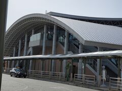 もっといいルートがあったのかもしれないが、東静岡駅に来ました。そこからバスで日本平へ。