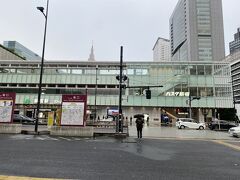 先週に引き続き、今回も往路は新宿から高速バスで出発です。
東京は雨模様でした...