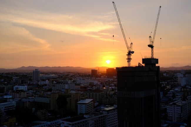 30日　6：22　　陽が上がります。<br />